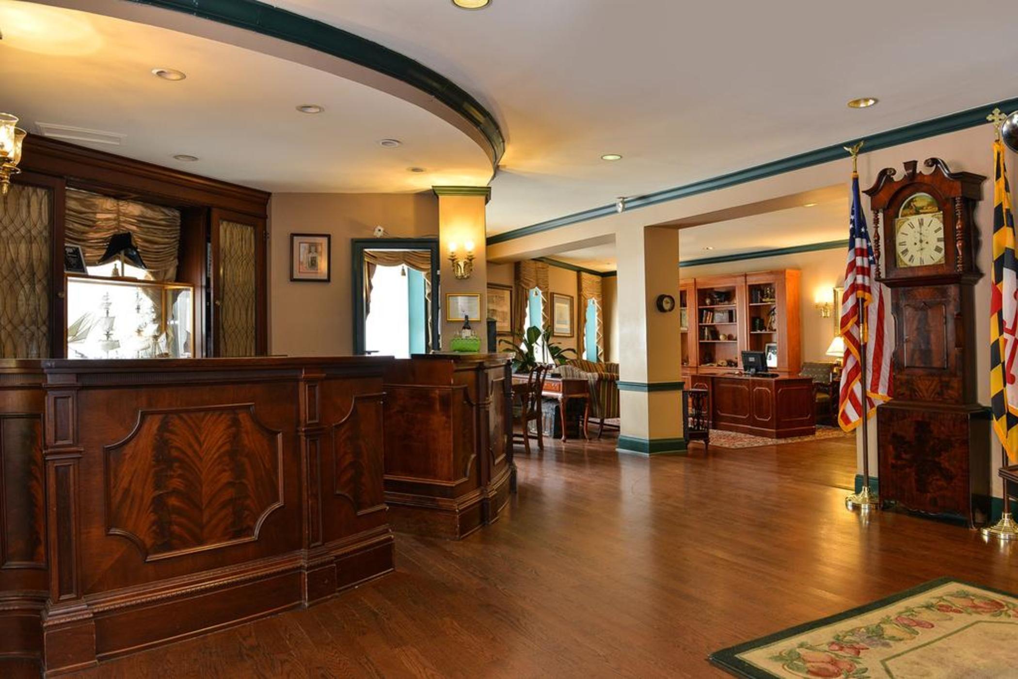 The William Fell Baltimore, Tapestry Collection By Hilton Luaran gambar