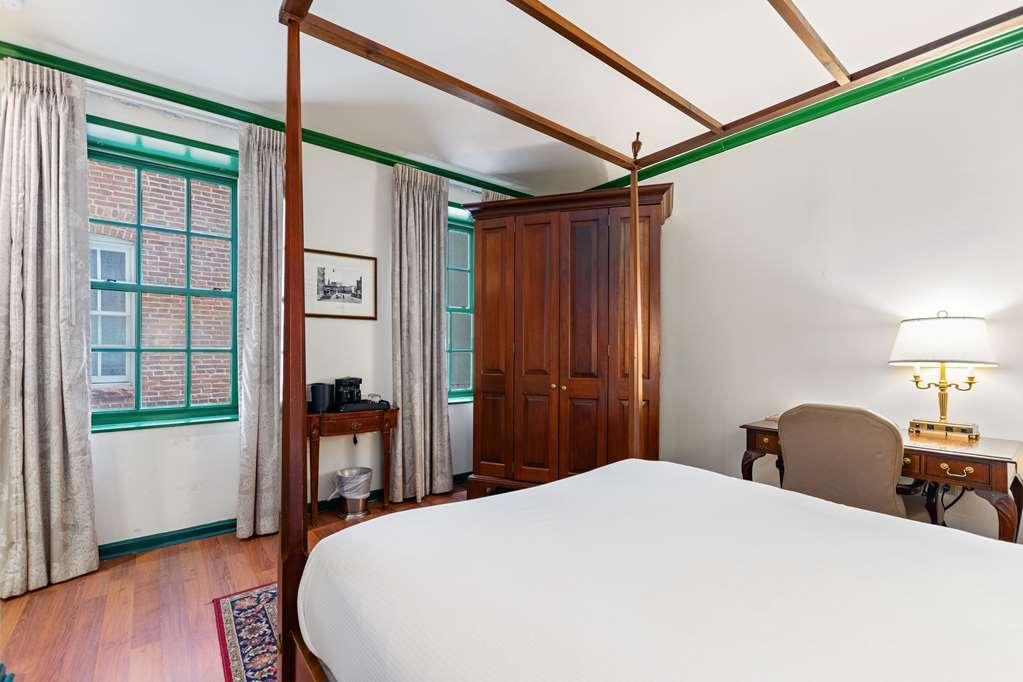 The William Fell Baltimore, Tapestry Collection By Hilton Bilik gambar