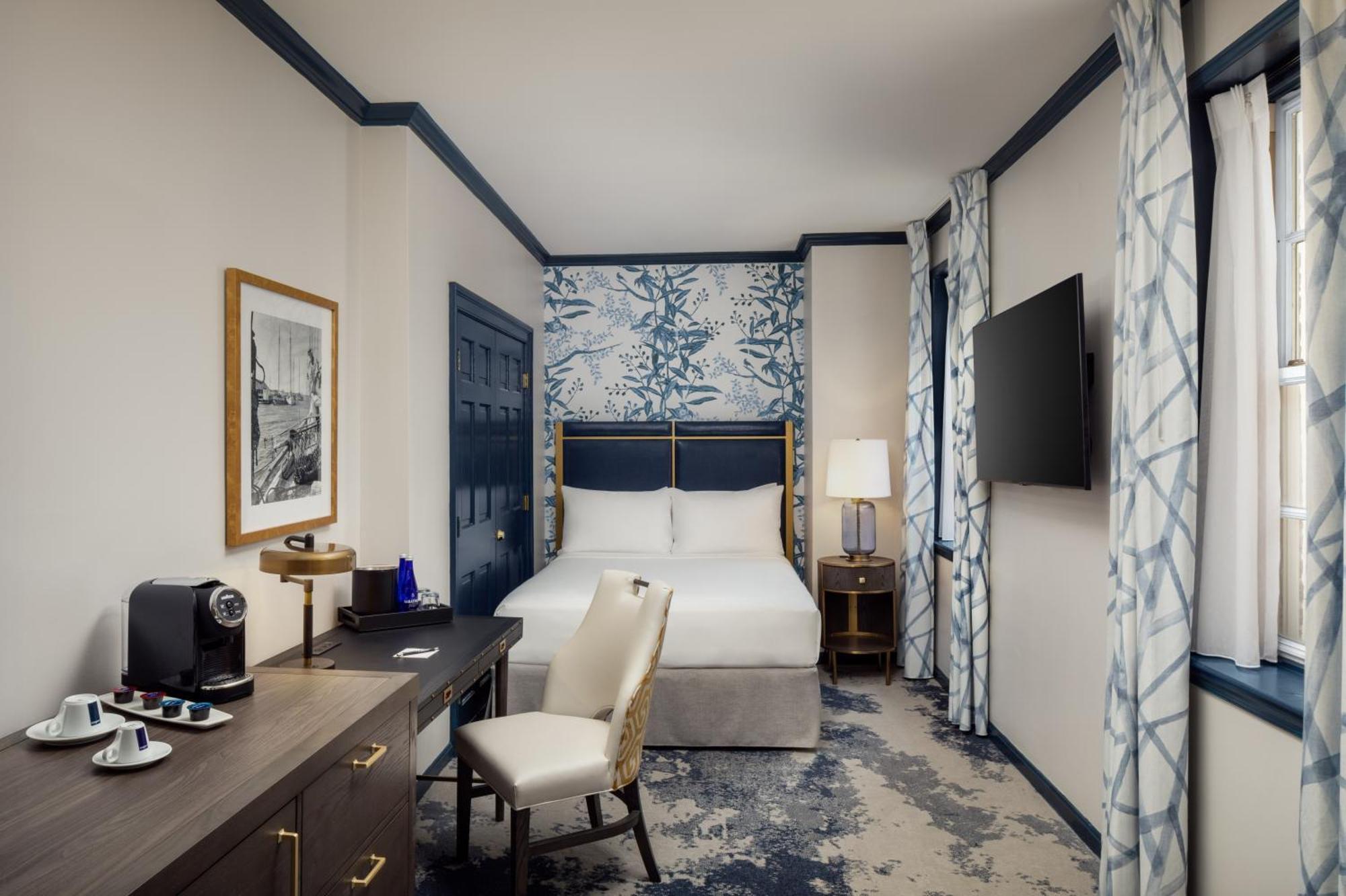 The William Fell Baltimore, Tapestry Collection By Hilton Luaran gambar